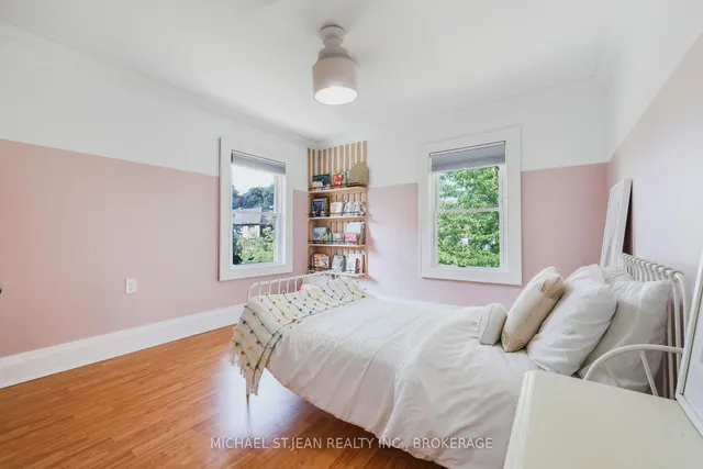 Additional image 23 of 32 Mountain Park Ave