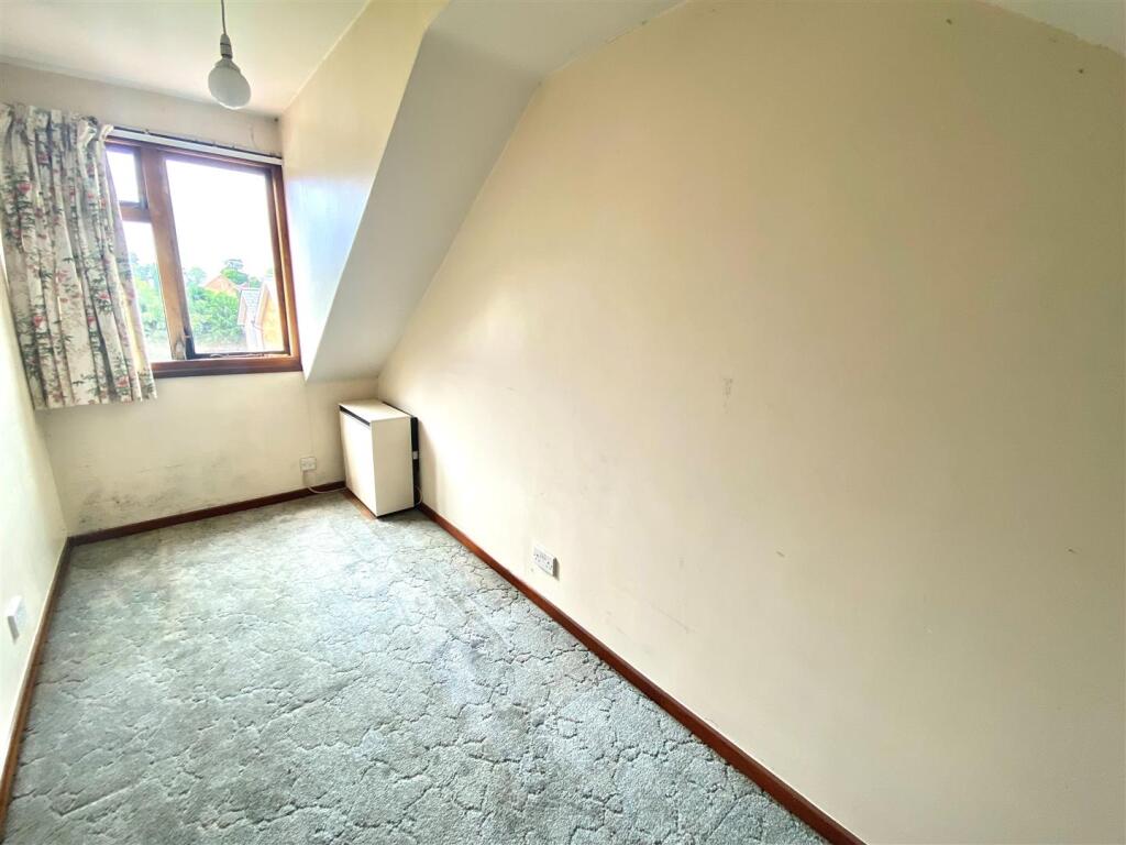 Additional image 8 of Twysdens Terrace, Welham Green