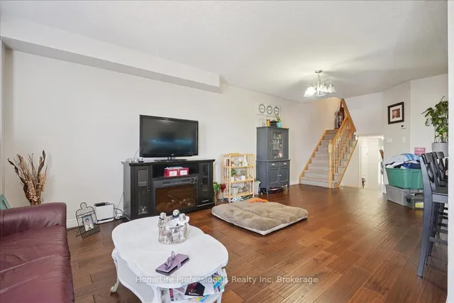 Additional image 5 of 85 Charleswood Cres