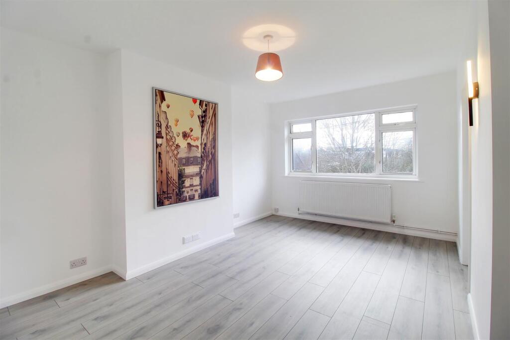 Additional image 12 of Station Close, Brookmans Park