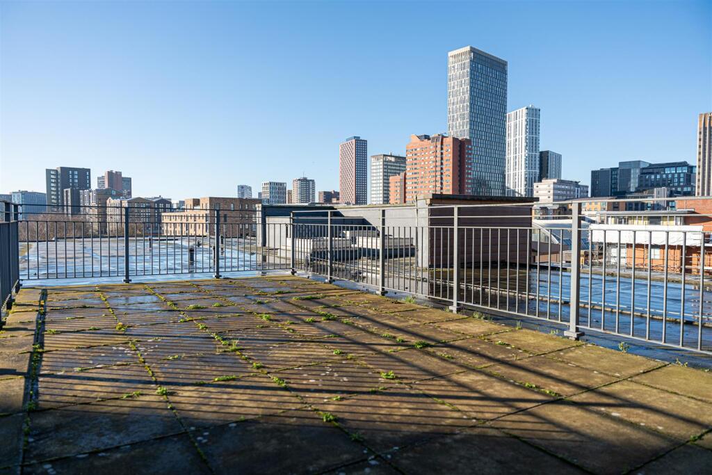 Additional image 11 of 2 Bedroom Penthouse, Waterfront Walk, Birmingham