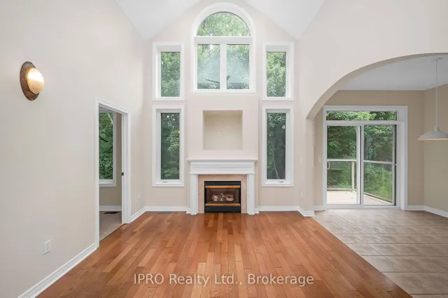 Additional image 5 of 40 Wesleyan Crt Unit 45