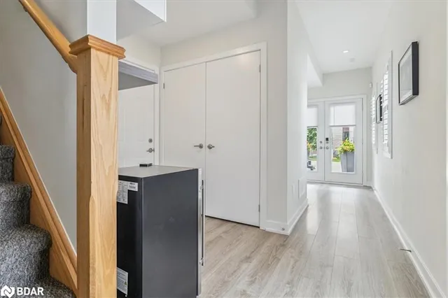 Additional image 7 of 590 North Service Rd Unit 113