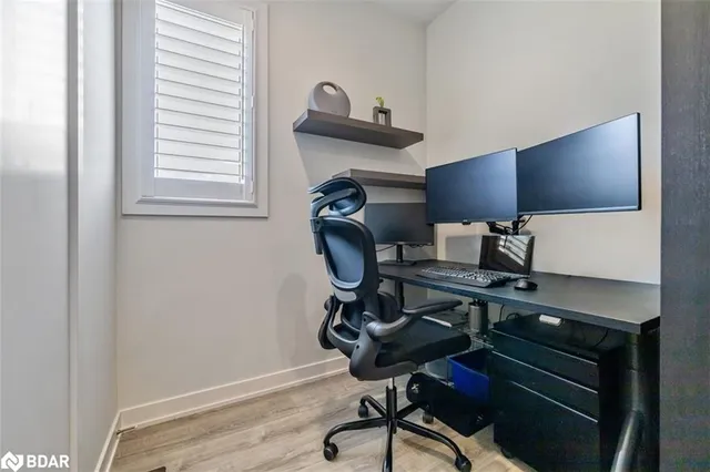 Additional image 25 of 590 North Service Rd Unit 113