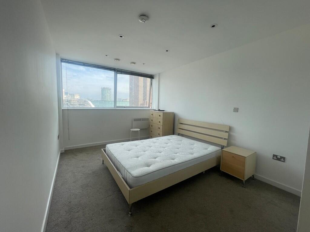 Additional image 13 of Suffolk Street Queensway