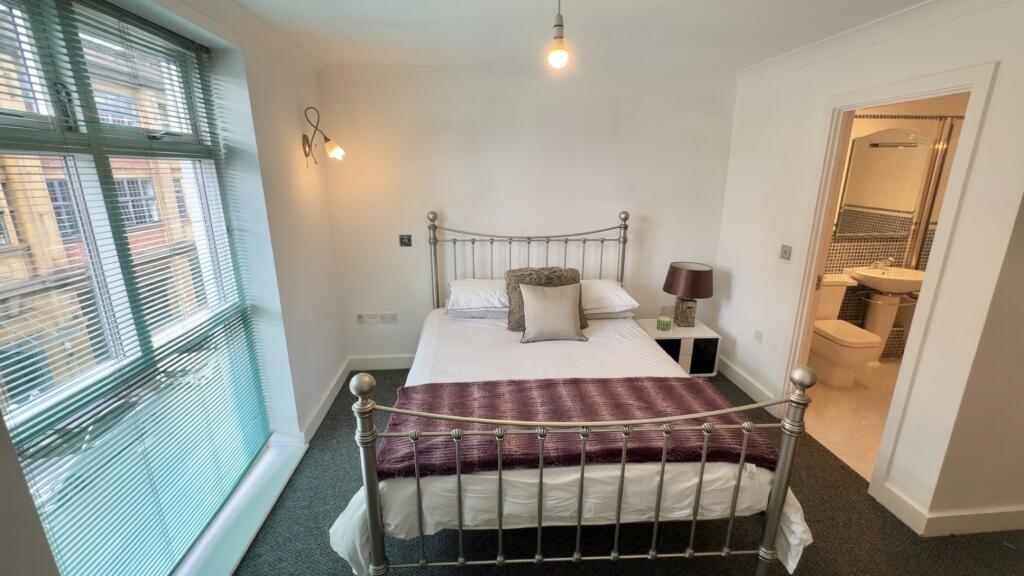 Additional image 5 of Friday Bridge