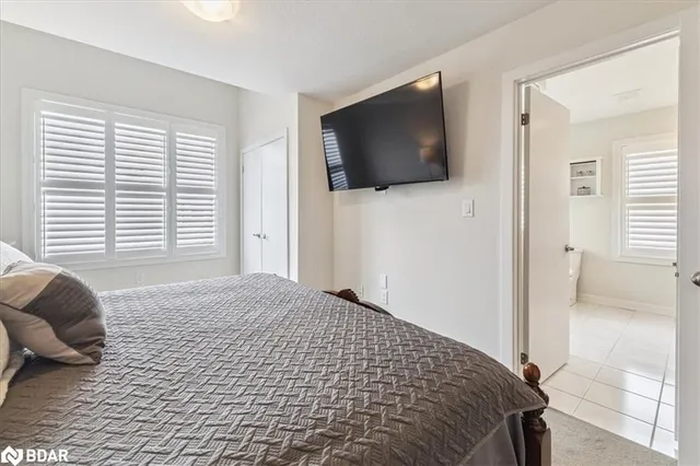 Additional image 30 of 590 North Service Rd Unit 113