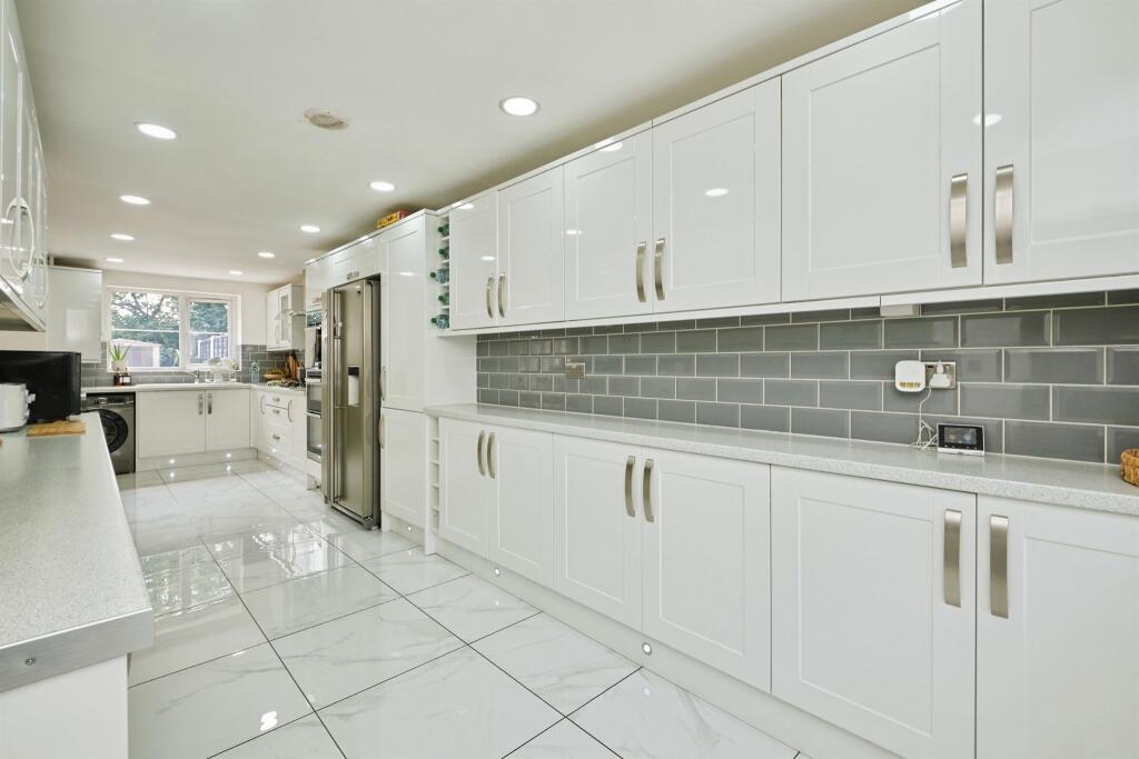 Additional image 5 of Scholars Close, Birmingham