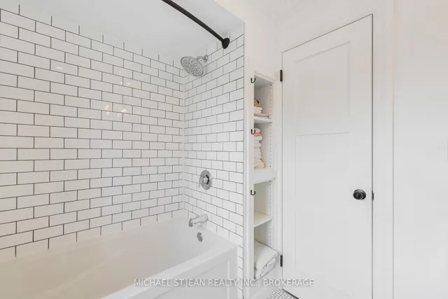 Additional image 30 of 32 Mountain Park Ave