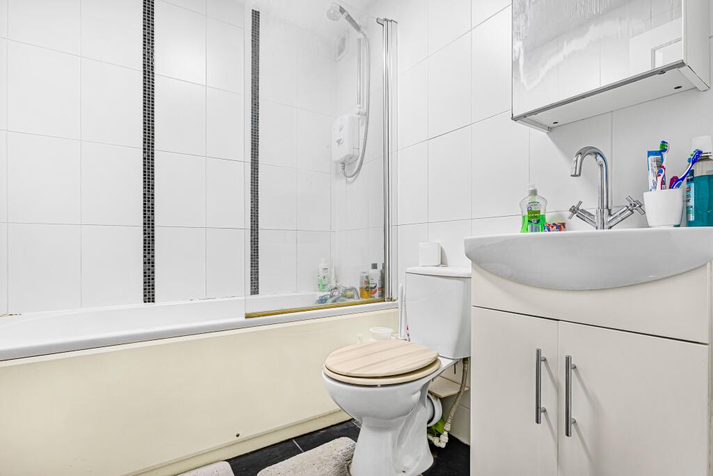 Additional image 7 of Alderman Close, Welham Green, AL9