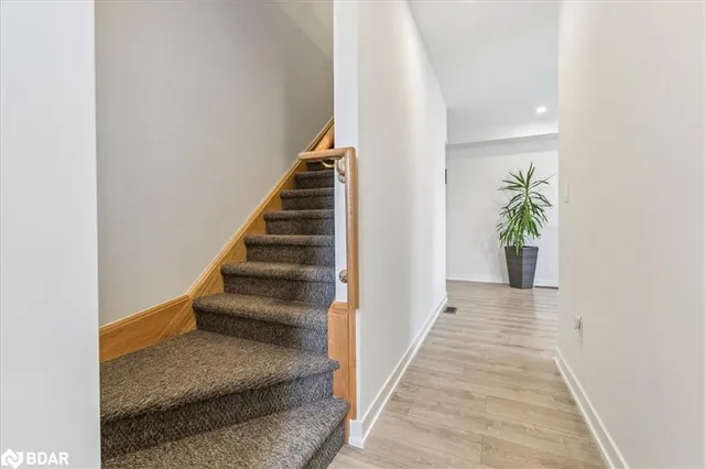 Additional image 27 of 590 North Service Rd Unit 113