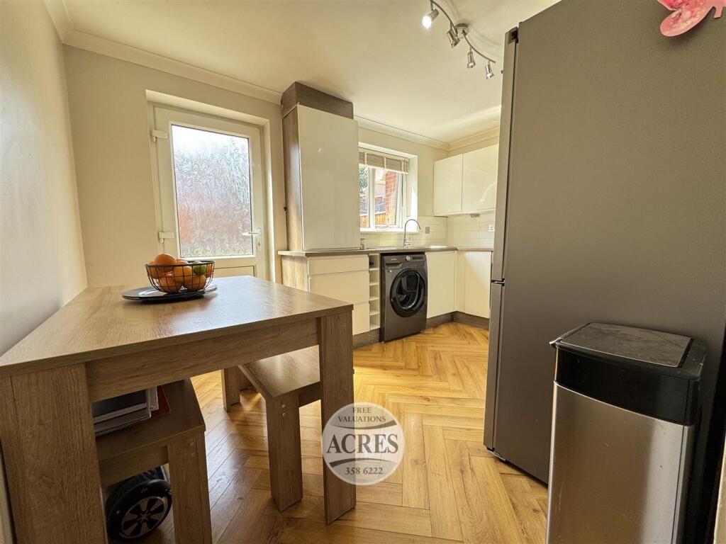 Additional image 6 of Larchfield Close, Handsworth Wood, Birmingham