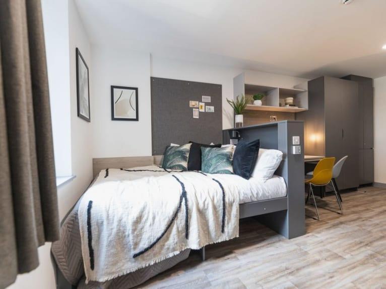 Additional image 30 of Birmingham | Student | September | B4