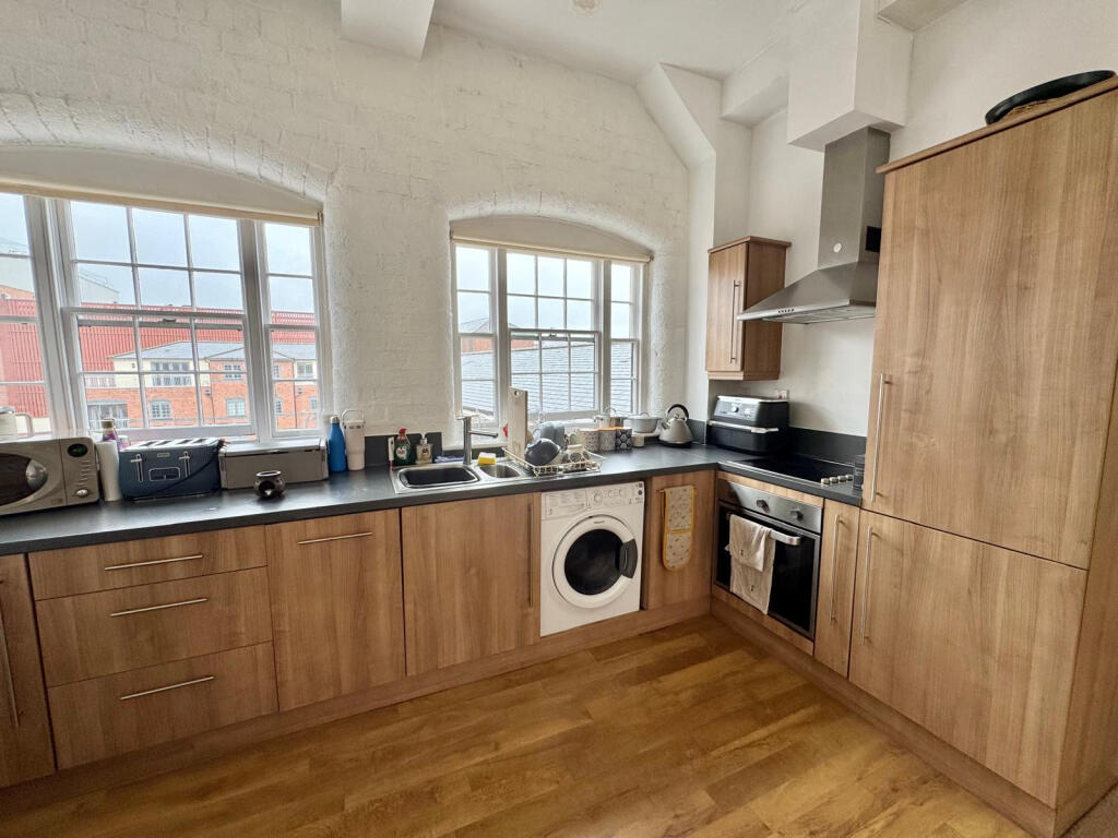 Additional image 2 of House Of York