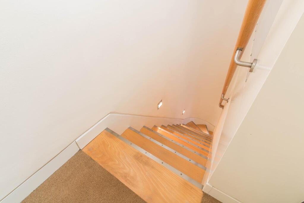 Additional image 5 of Cathedral Apartments, Barwick Street, B3 2NT