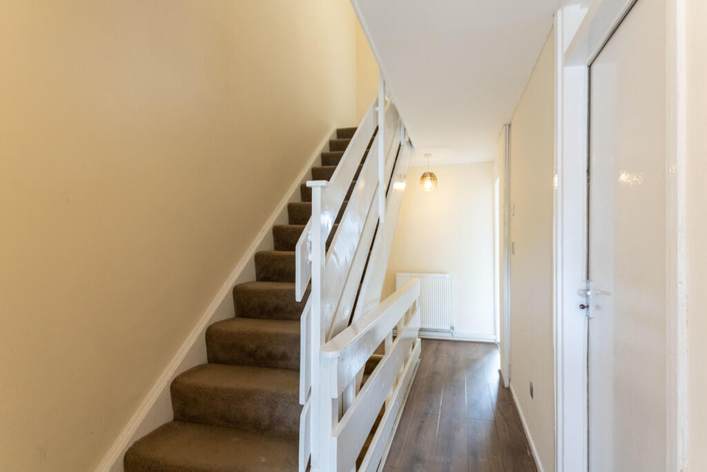 Additional image 6 of Six Acres, Quinton, B32