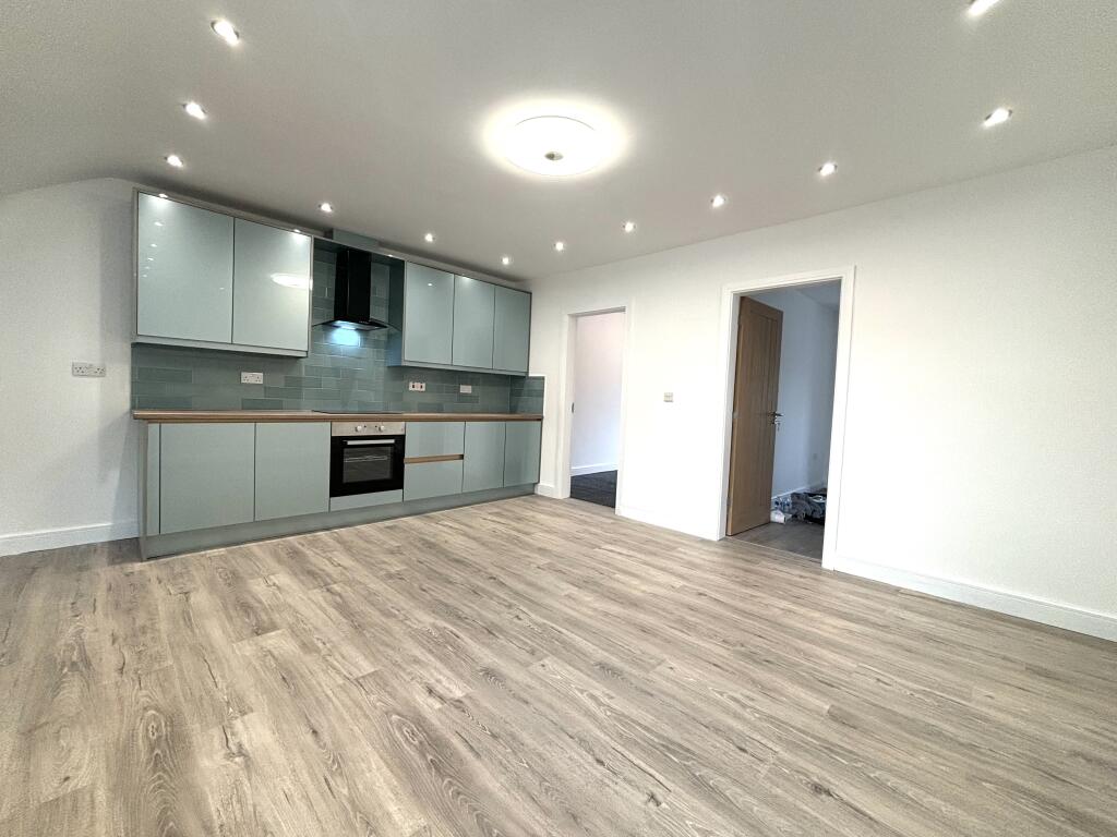 Additional image 9 of Stratford road, Hall Green, B28