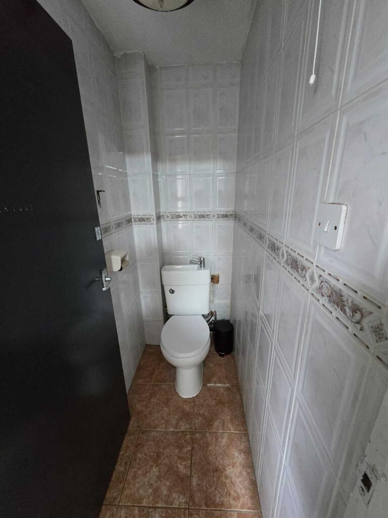 Additional image 6 of 1 X Double room available in Rednal