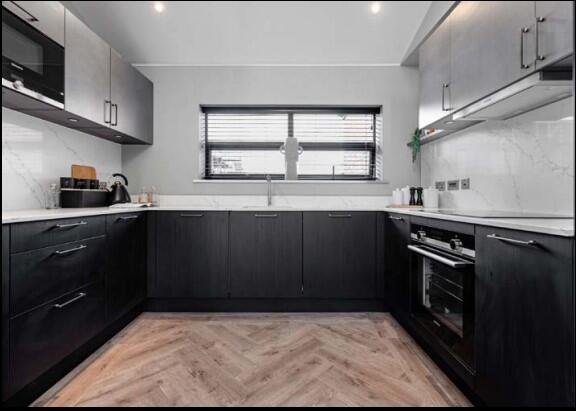 Additional image 5 of Birmingham, B26