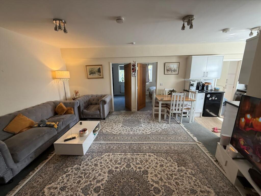 Additional image 3 of 1192 Warwick Road, Acocks Green, Birmingham, B27 6BT