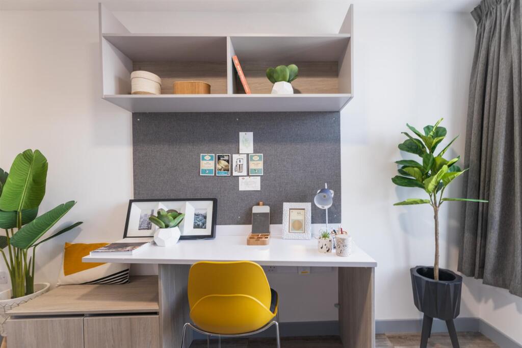 Additional image 36 of Birmingham | Student | September | B4