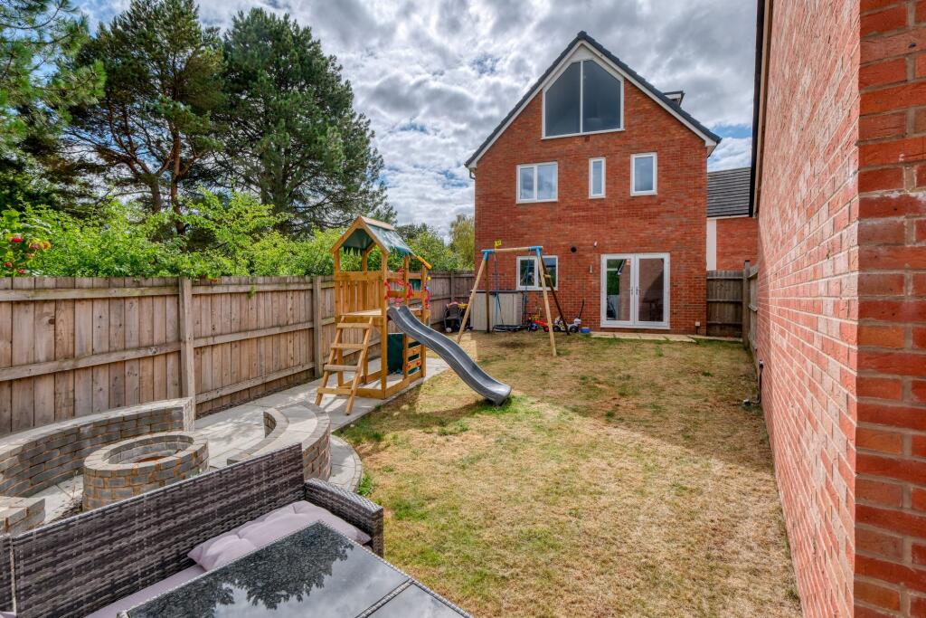 Additional image 17 of Church View Close, Cofton Hackett, B45