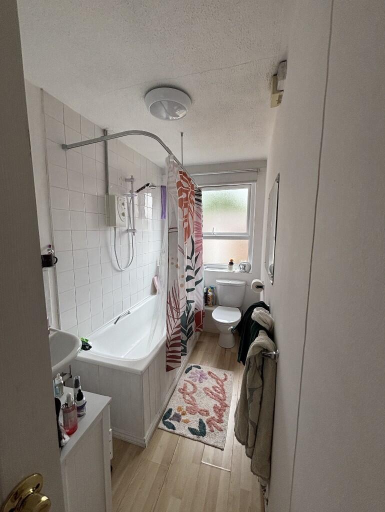 Additional image 5 of Flat 11 Dodford HouseBurcot Lane,Bromsgrove,B60 1AQ
