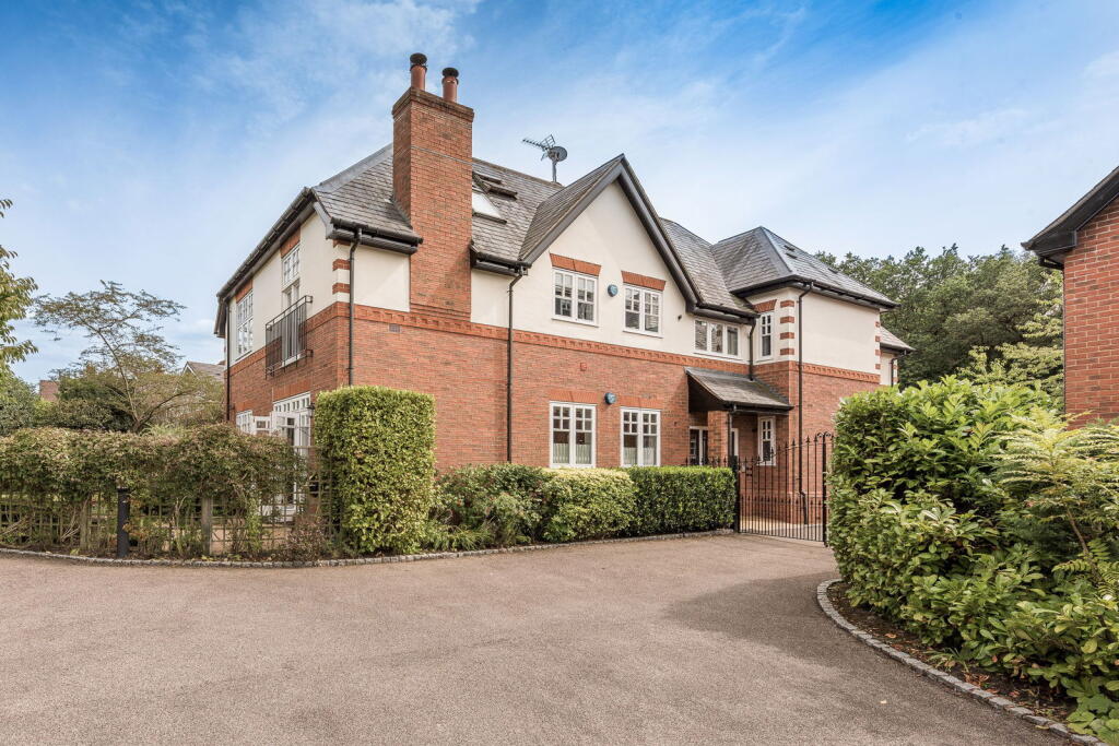 Additional image 4 of Streetly Lane, Sutton Coldfield, B74 4TT