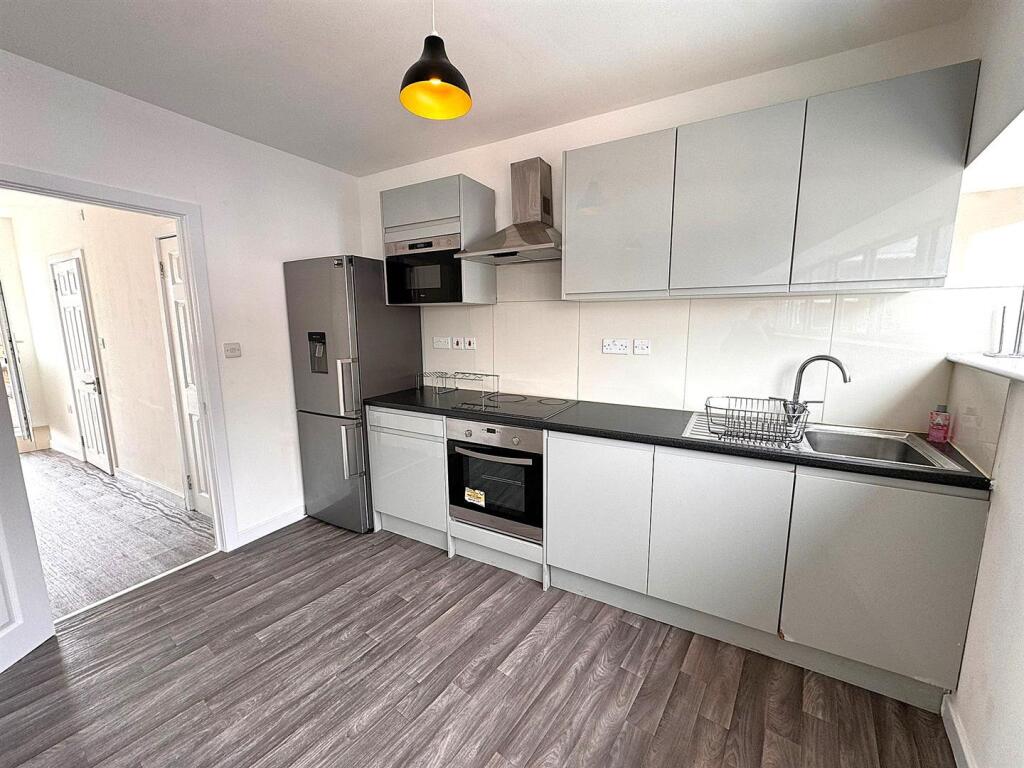 Additional image 2 of Hampton Court 21 High Street, Cradley Heath