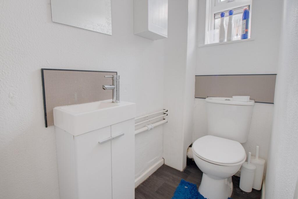 Additional image 9 of Spencer Walk, Catshill, Bromsgrove, Worcestershire, B61