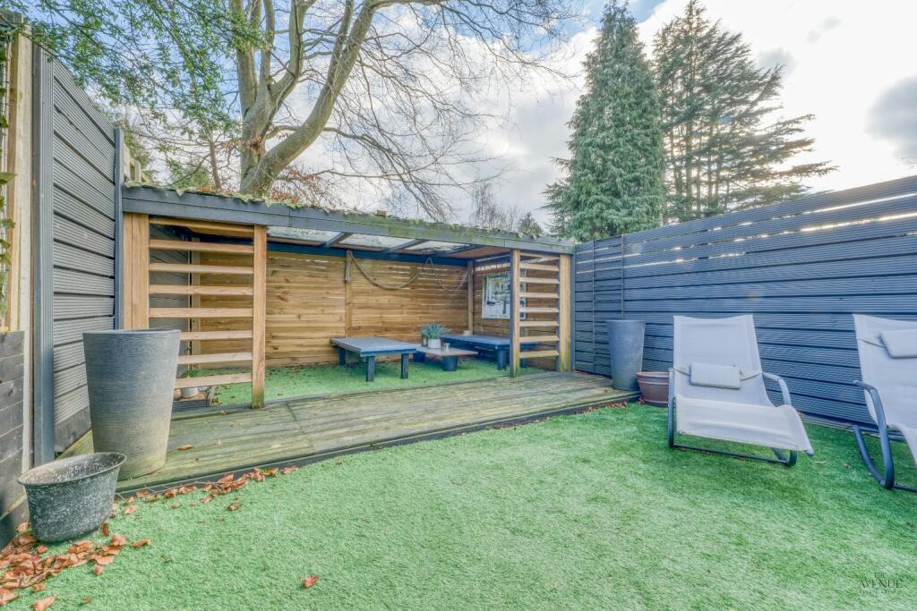 Additional image 31 of Immaculate 3 Bedroom Detached + Study!