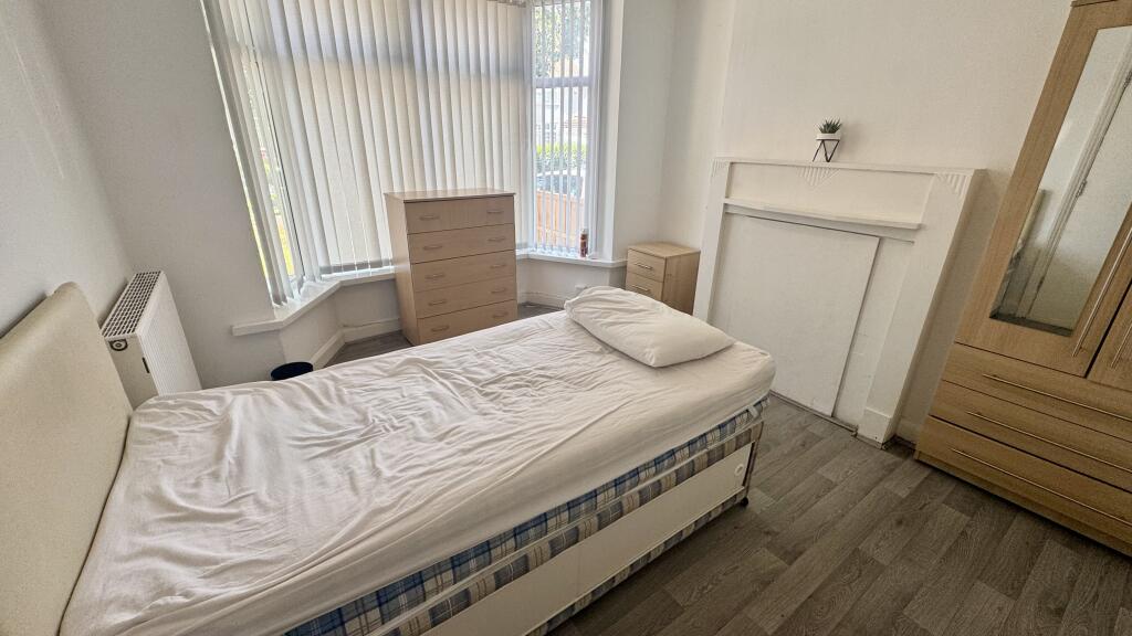 Additional image 6 of Amberley Grove, B6