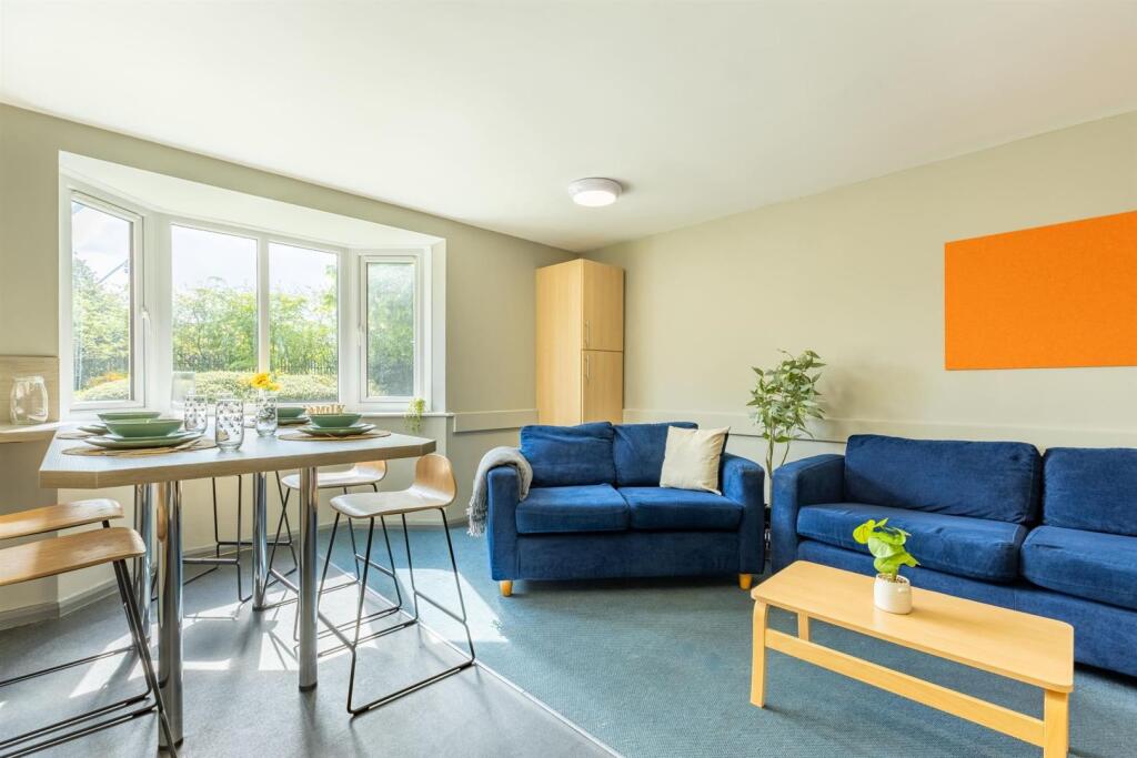 Additional image 3 of Birmingham | Student | September | B5