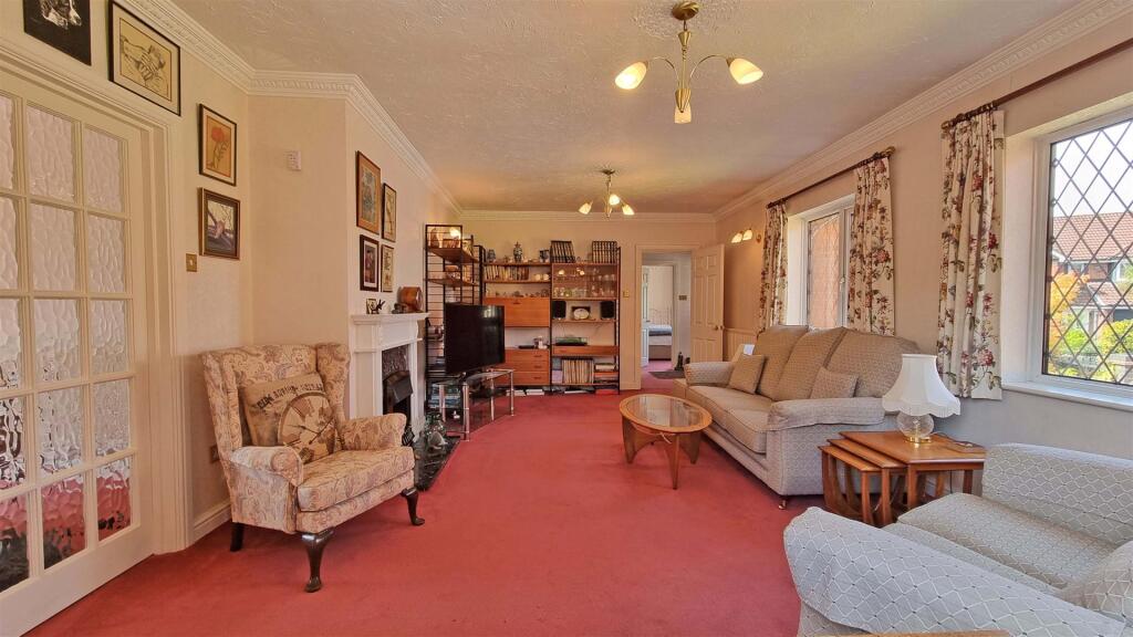 Additional image 5 of Richmond close, Hollywood