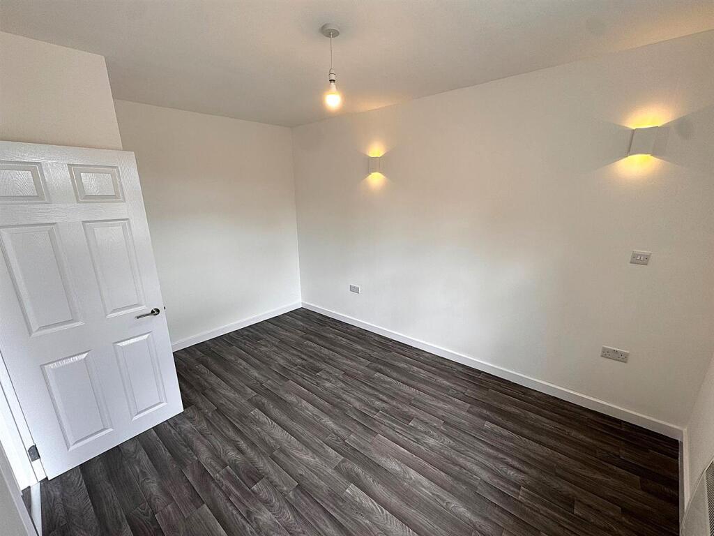 Additional image 6 of Hampton Court 21 High Street, Cradley Heath