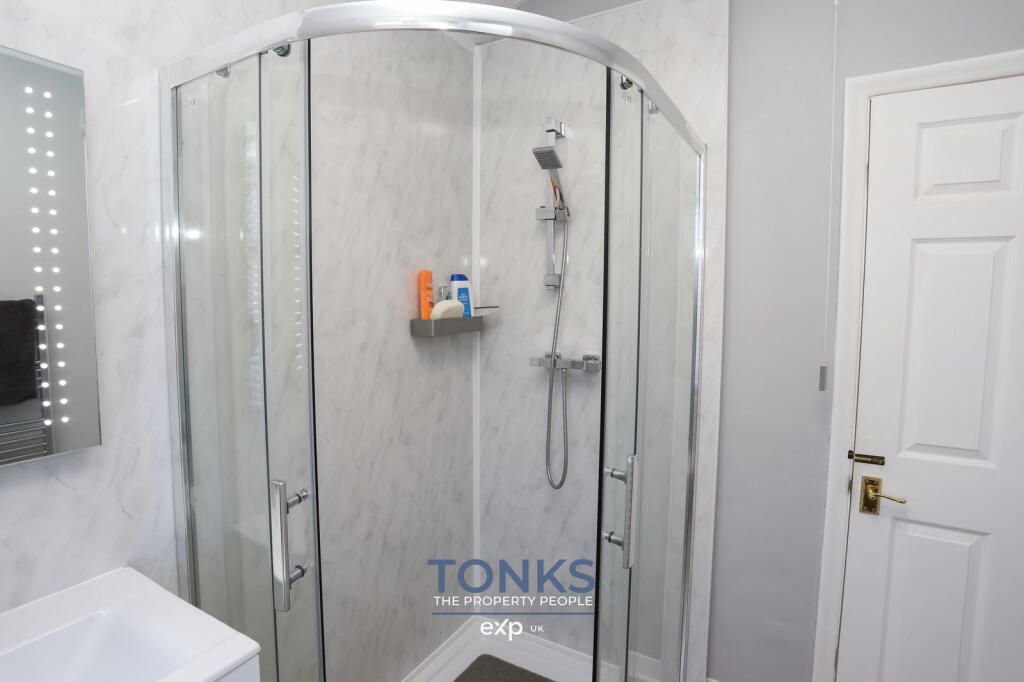 Additional image 18 of Extended with separate lounge & dining space - Mincing Lane, Rowley Regis, B65 9QE