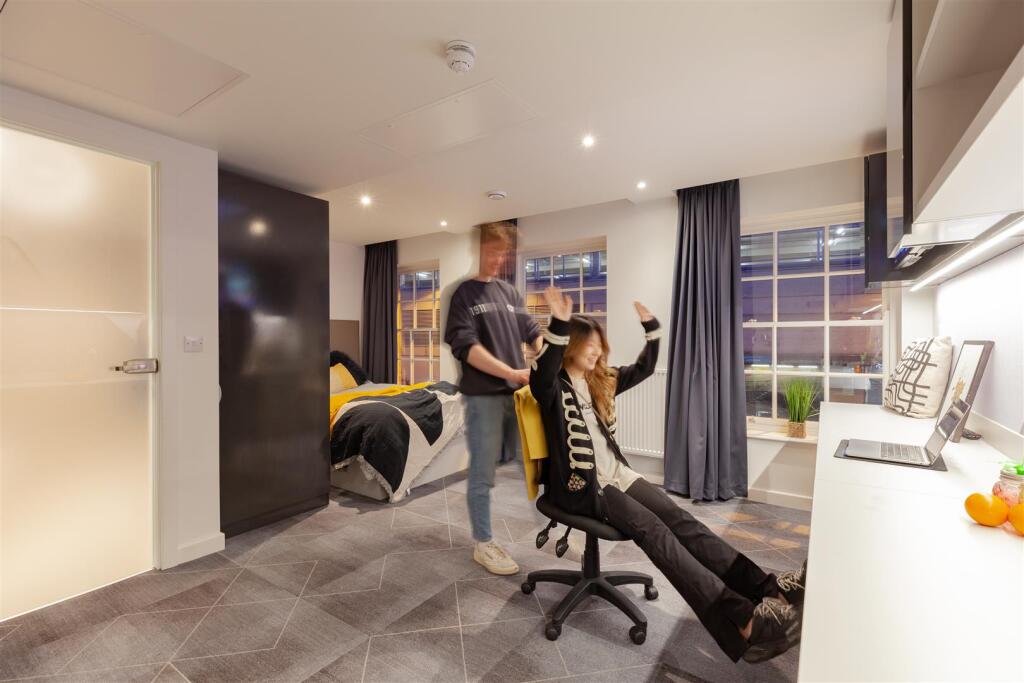 Additional image 41 of Birmingham | Student | September