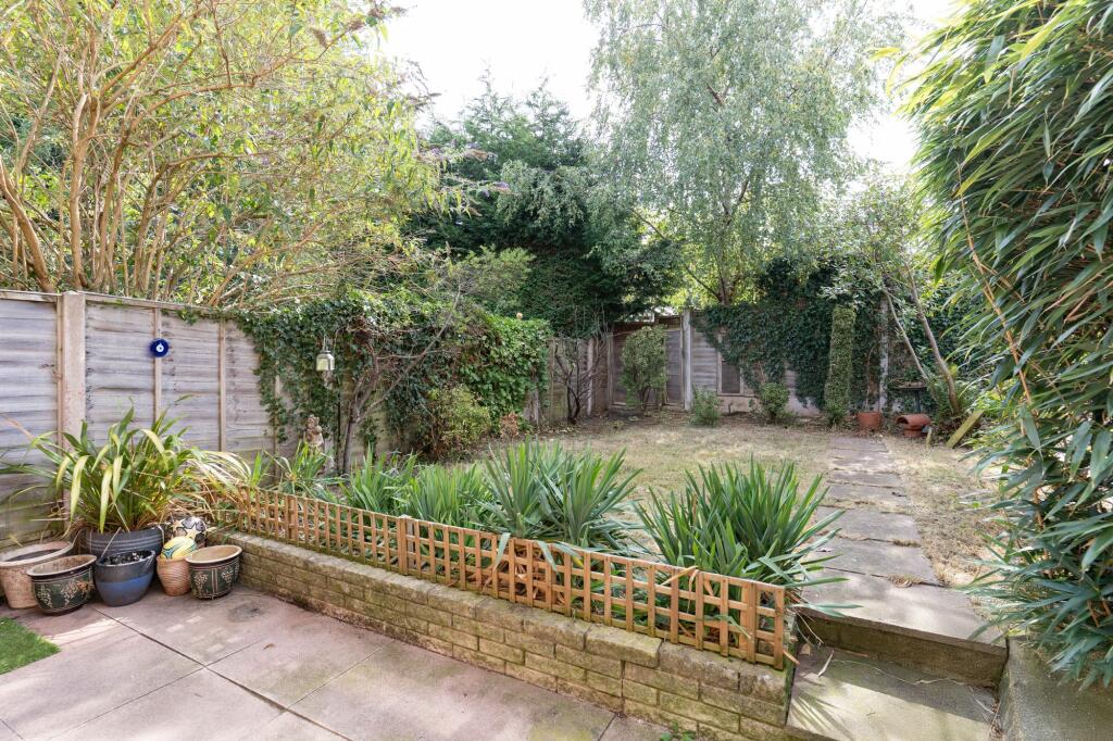Additional image 10 of Robins Hill Drive, Alvechurch, B48