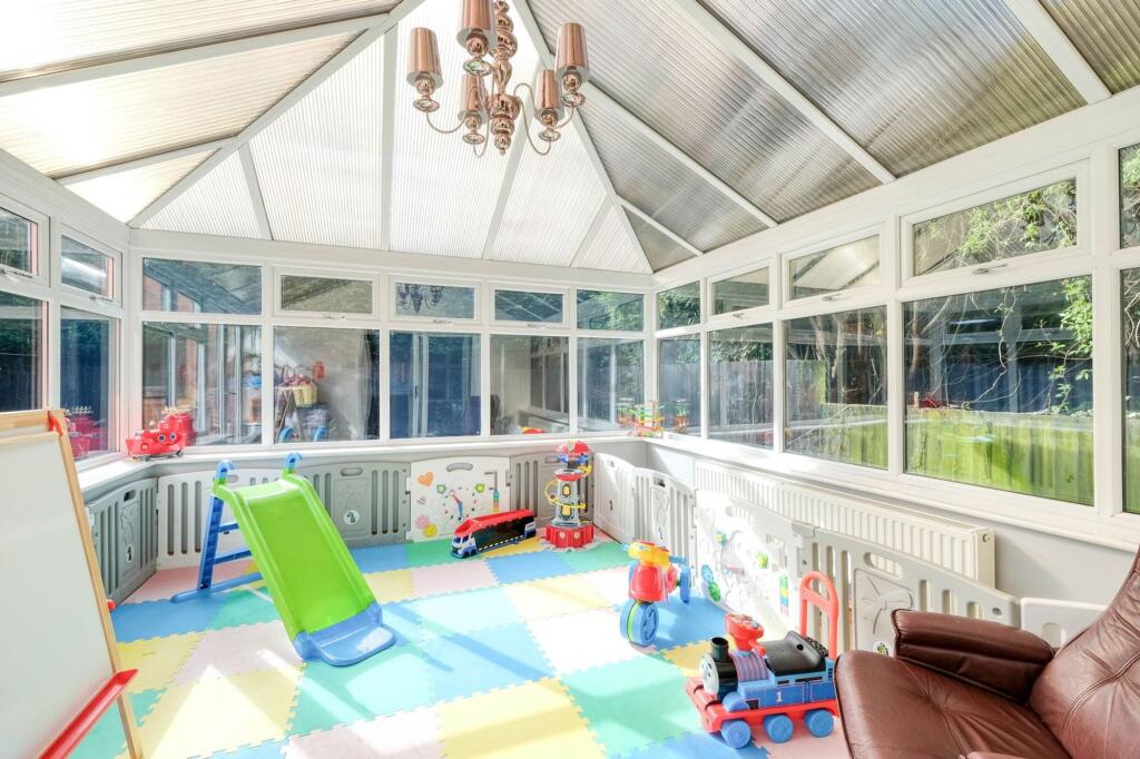 Additional image 11 of Hillview Close, Lickey End, B60