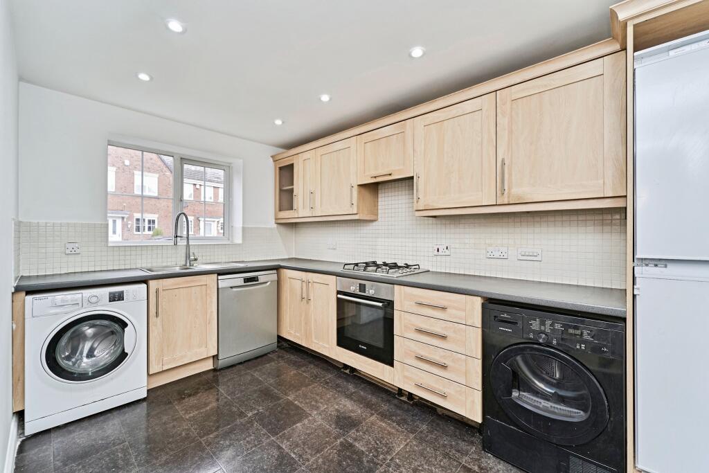 Additional image 13 of York Crescent, West Bromwich, B70