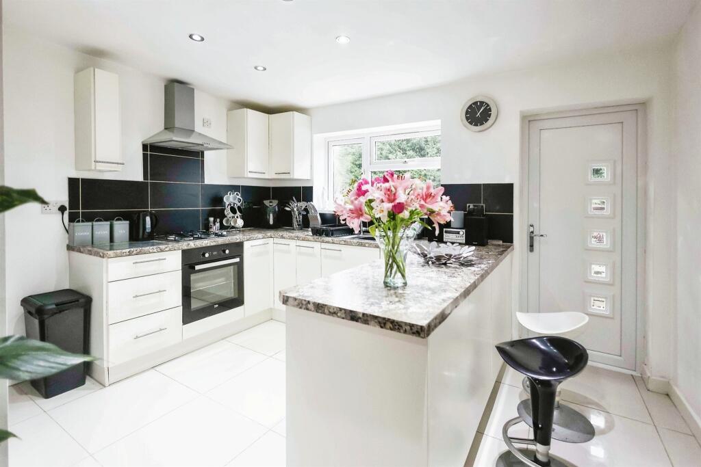 Additional image 2 of Carters Lane, HALESOWEN