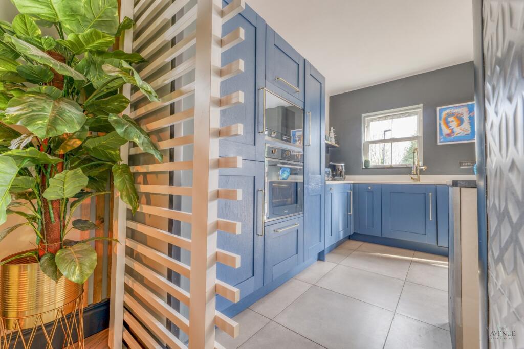 Additional image 8 of Immaculate 3 Bedroom Detached + Study!