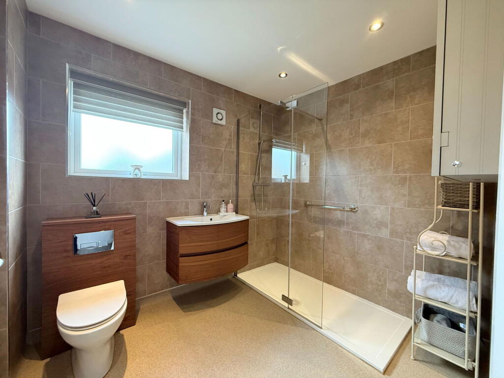 Additional image 11 of Paddocks Road, Hollywood
