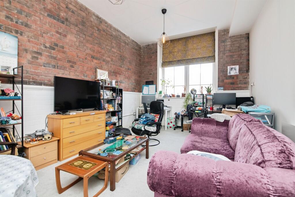 Additional image 18 of Crocketts Lane, Smethwick