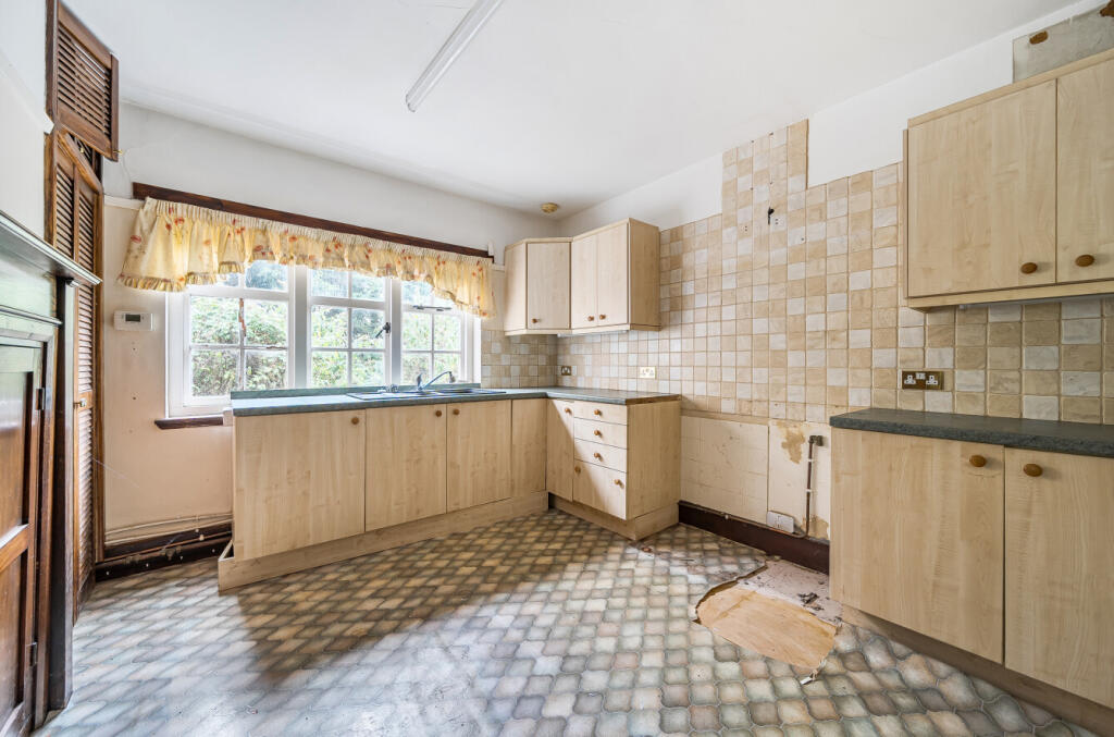 Additional image 5 of School Lane, Alvechurch, Birmingham