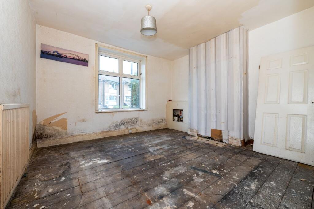 Additional image 4 of 2 Raglan Road, Smethwick, West Midlands, B66 3NE