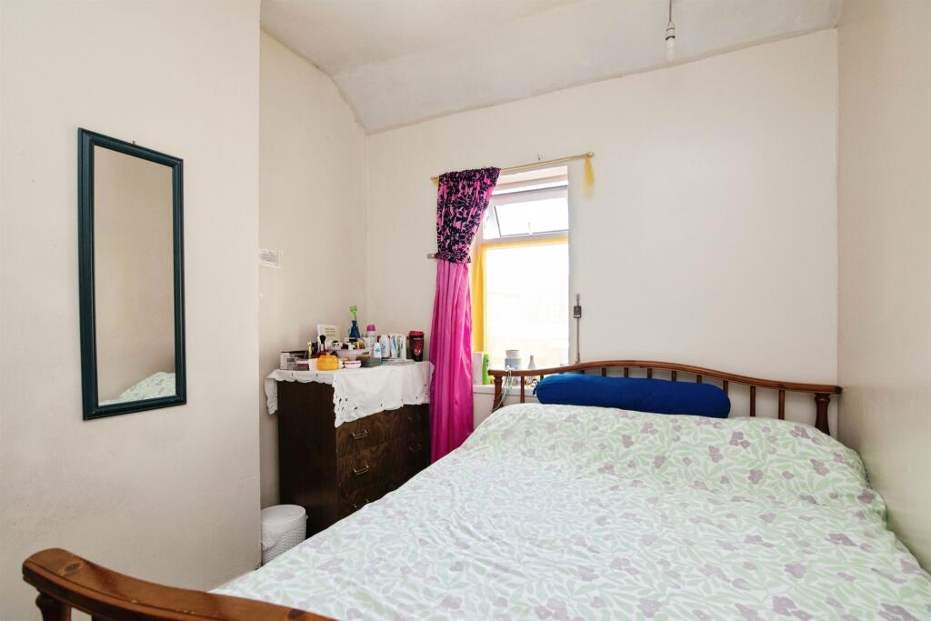 Additional image 11 of Guns Lane, WEST BROMWICH