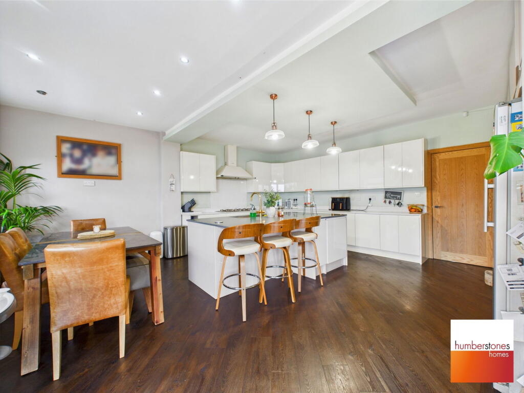 Additional image 24 of Newlands Drive, Halesowen, B62 9DZ