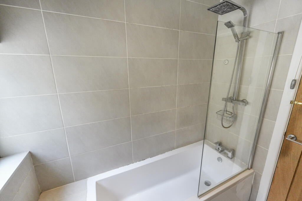 Additional image 18 of Chestnut Road, Oldbury, B68