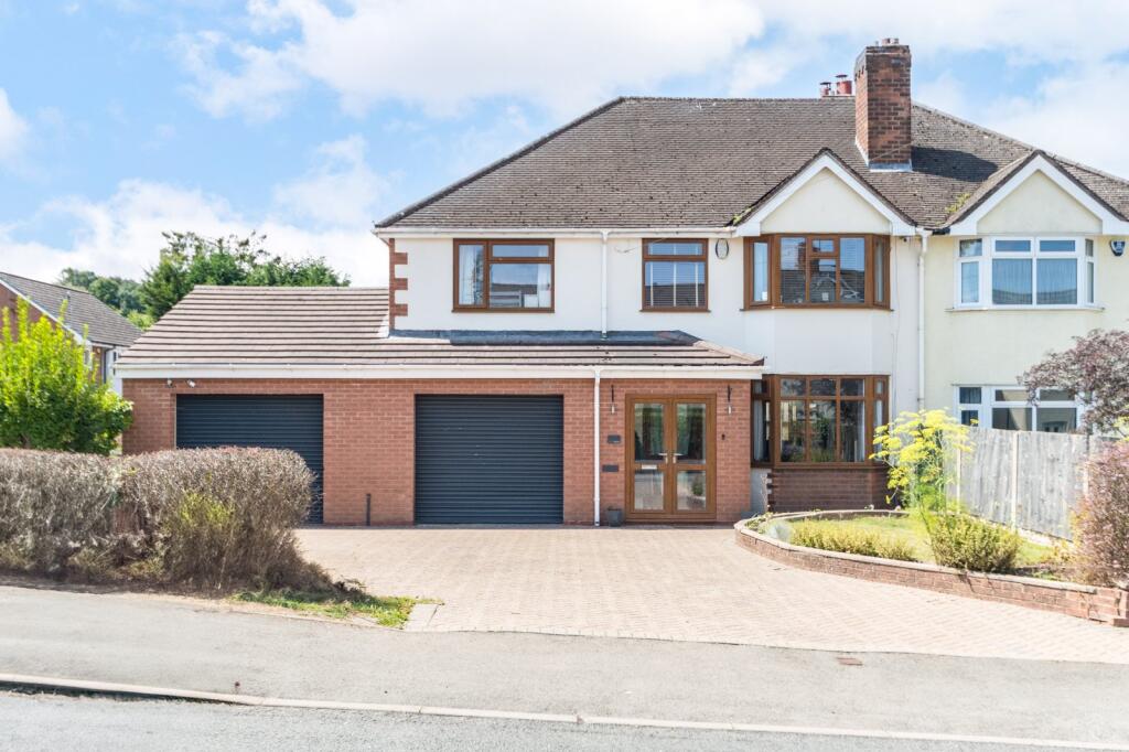 Eachway, Rubery, Rednal, Birmingham, B45